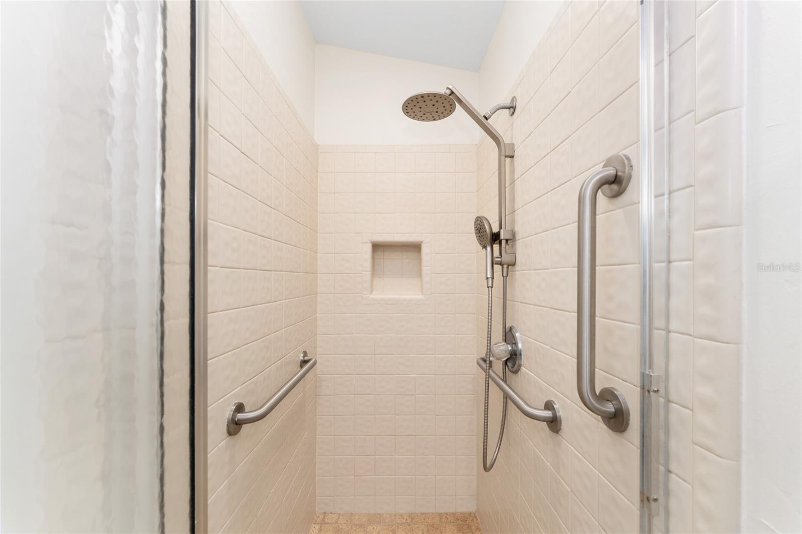 Image 29 of 79 For 8303 42nd Avenue