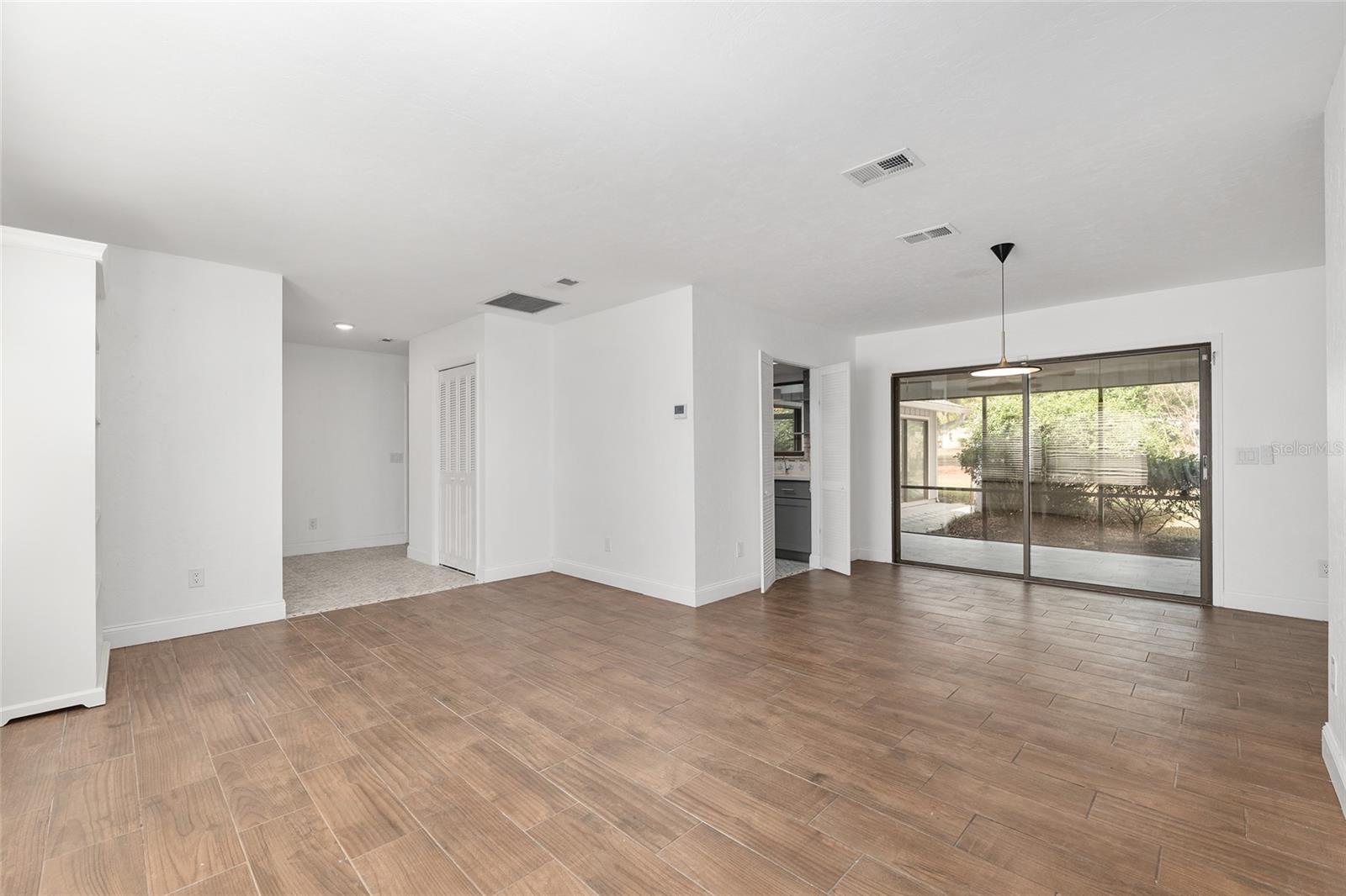 Image 10 of 49 For 6242 105th Avenue