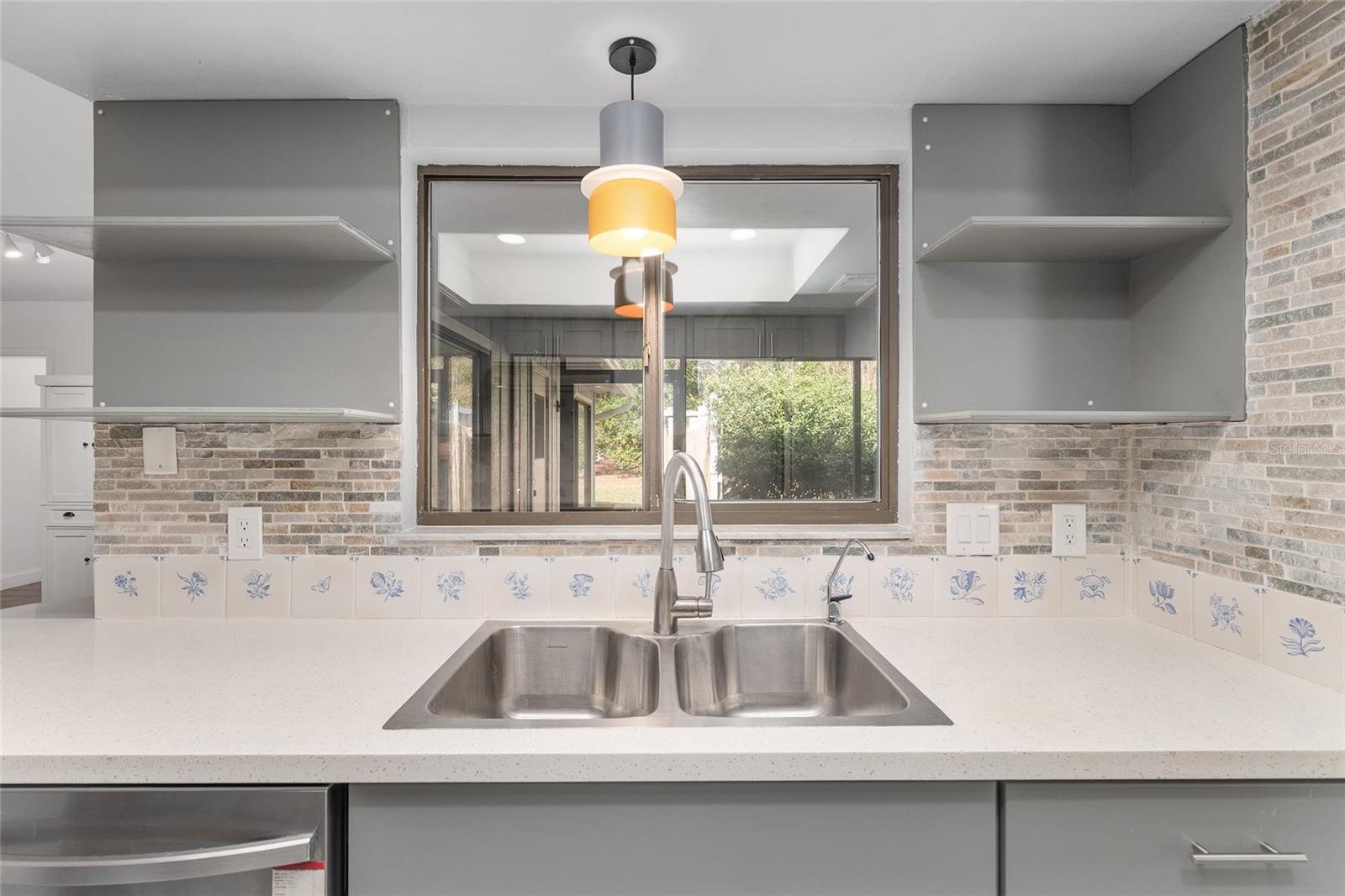 Image 14 of 49 For 6242 105th Avenue