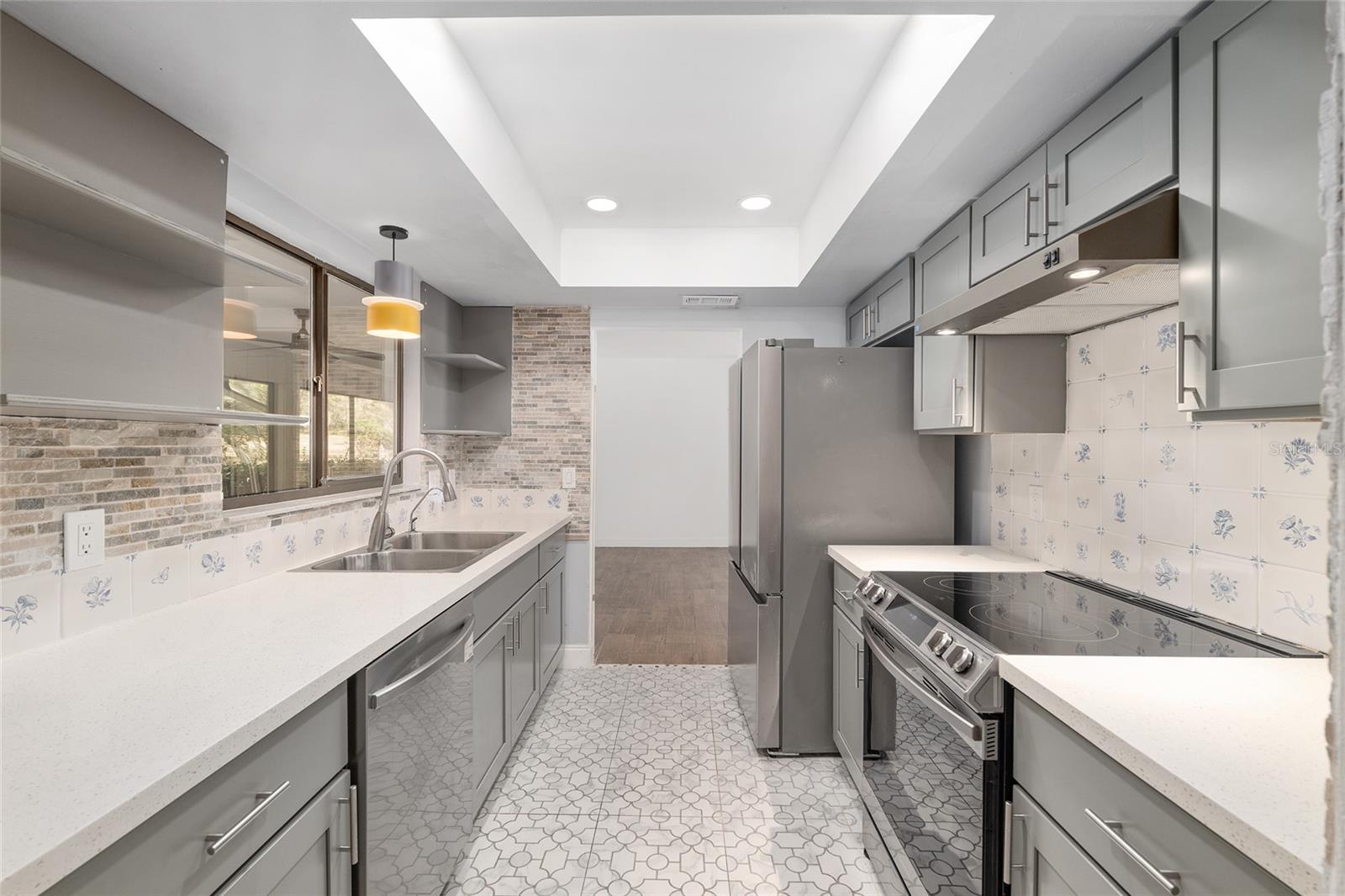 Image 16 of 49 For 6242 105th Avenue