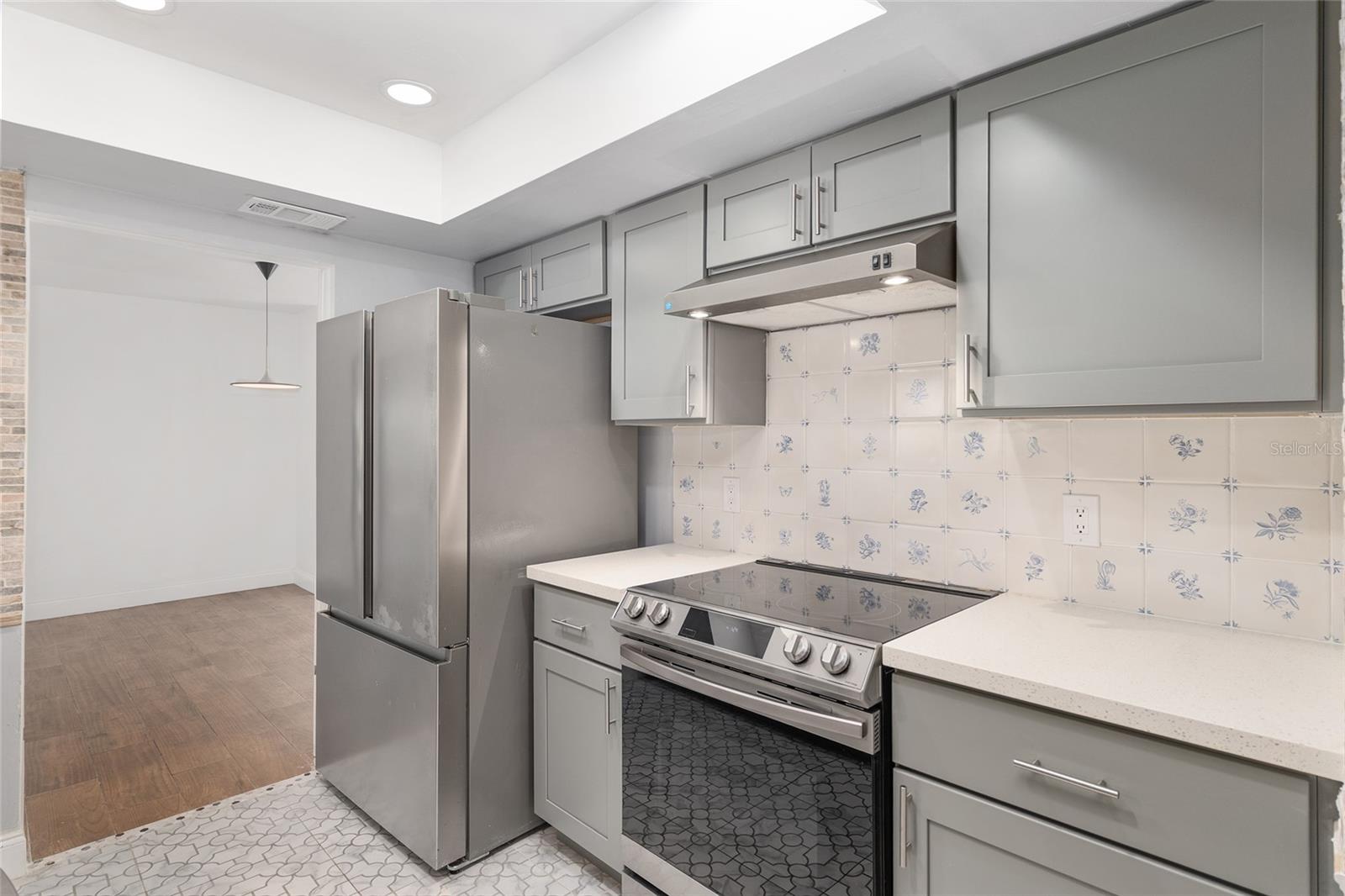 Image 17 of 49 For 6242 105th Avenue