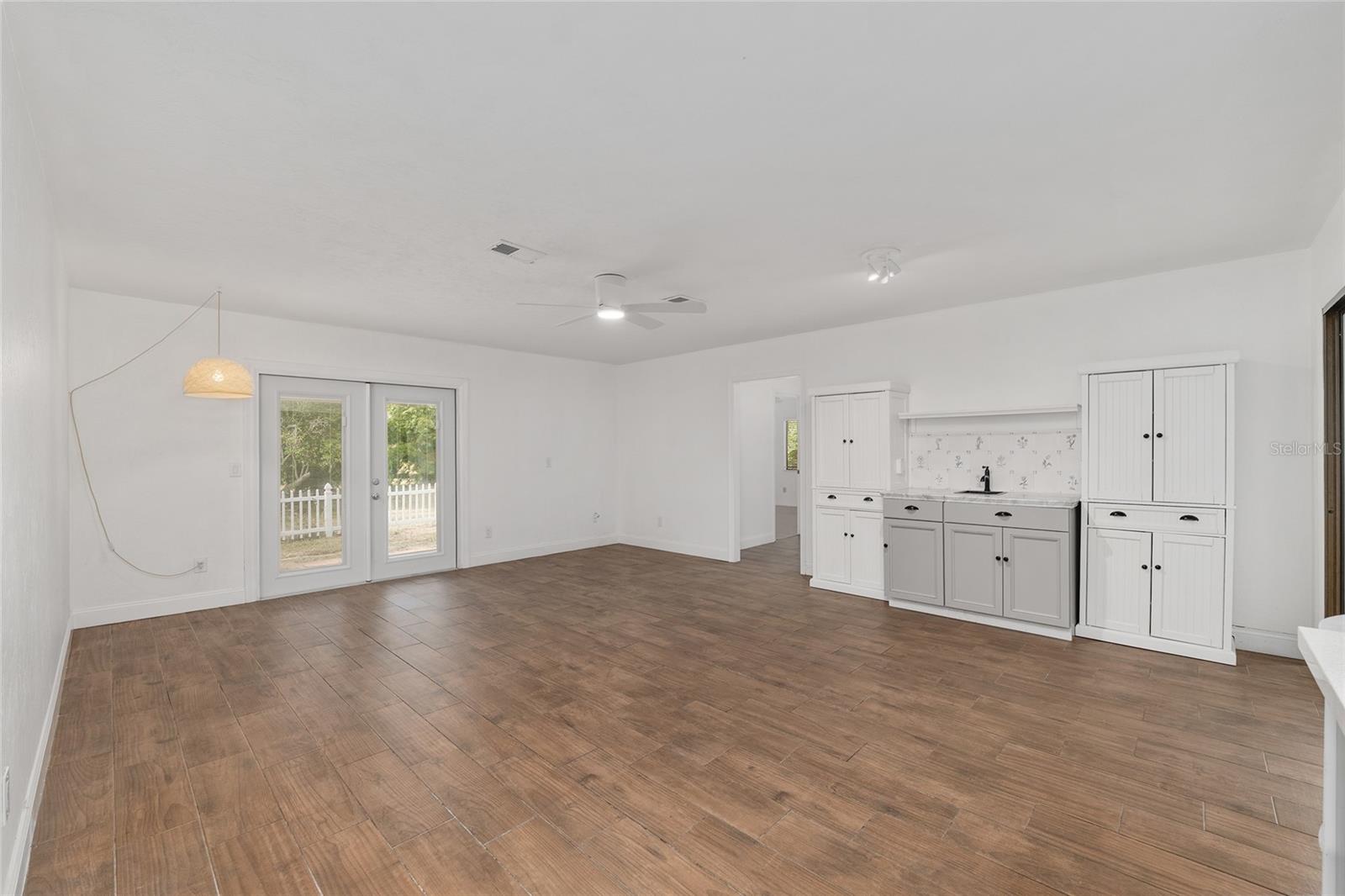 Image 21 of 49 For 6242 105th Avenue