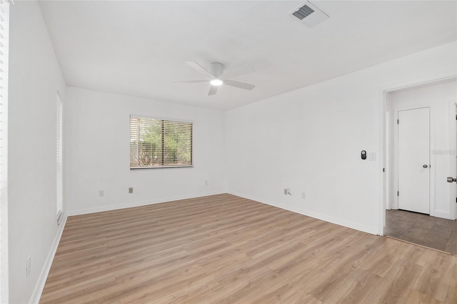 Image 24 of 49 For 6242 105th Avenue