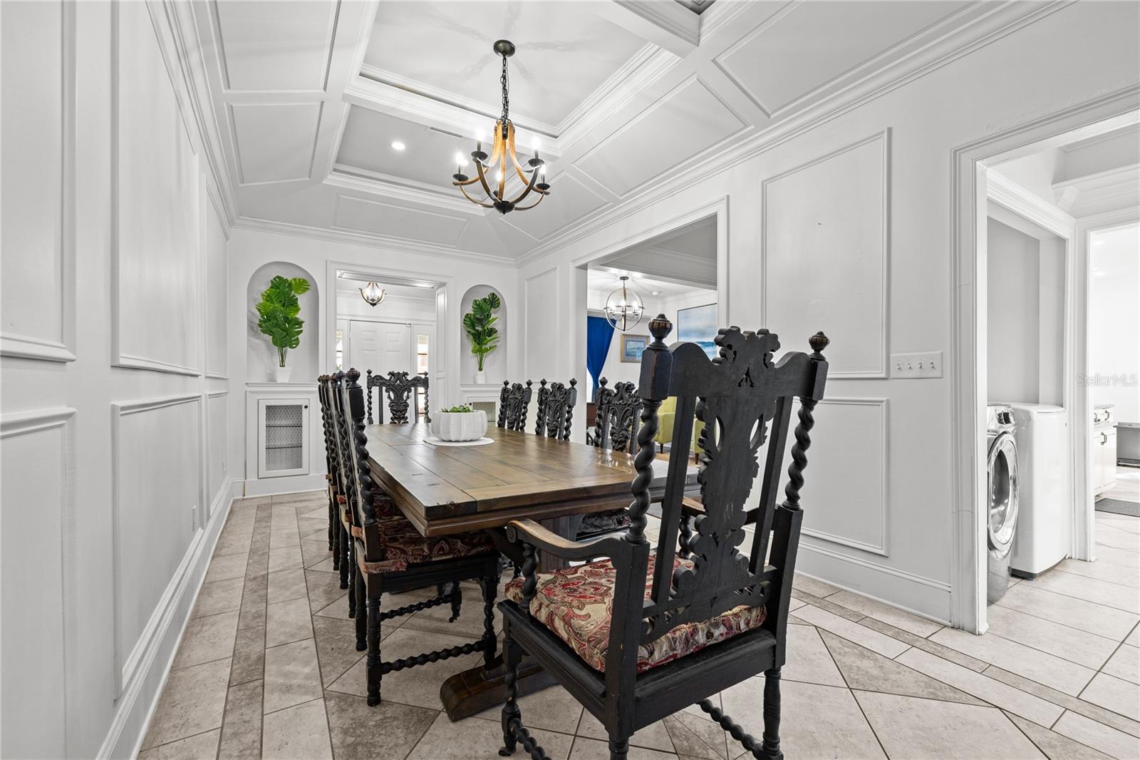 Image 5 of 34 For 24121 Us Highway 27