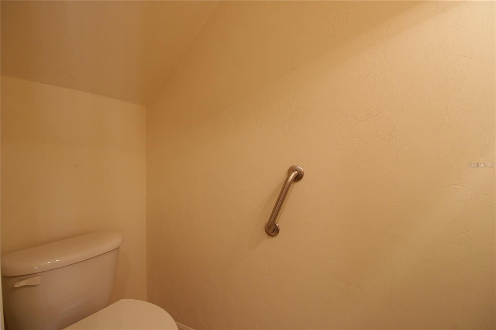 Image 15 of 43 For 11685 19th Place