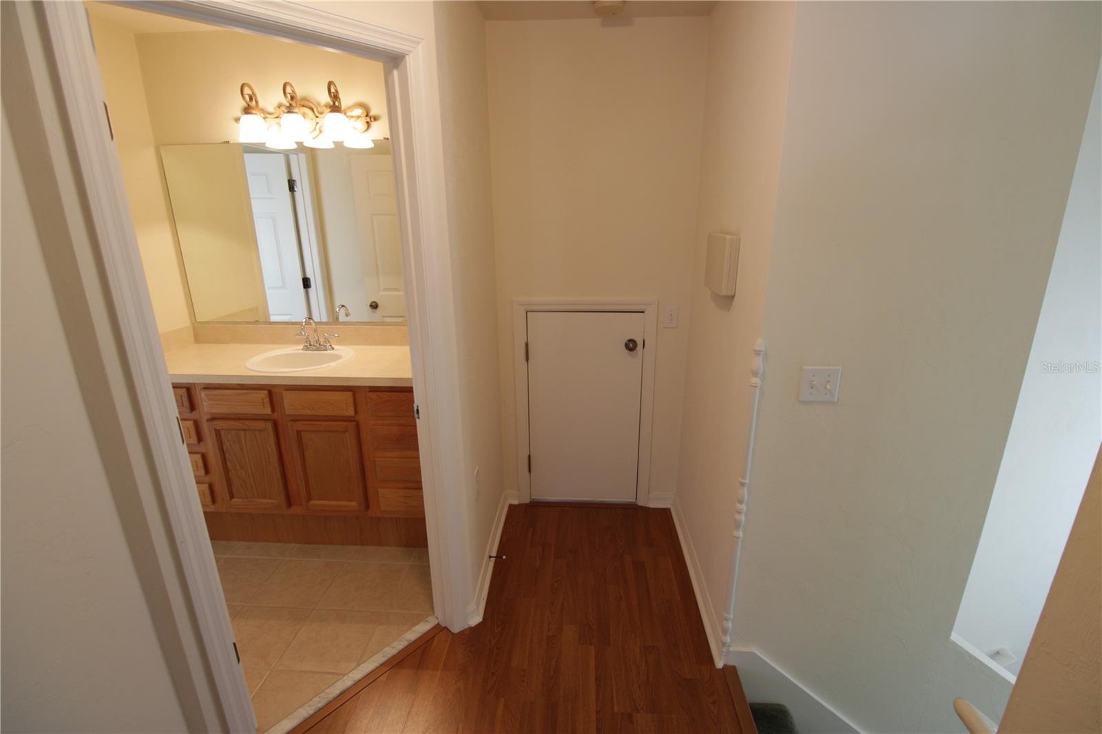 Image 24 of 43 For 11685 19th Place