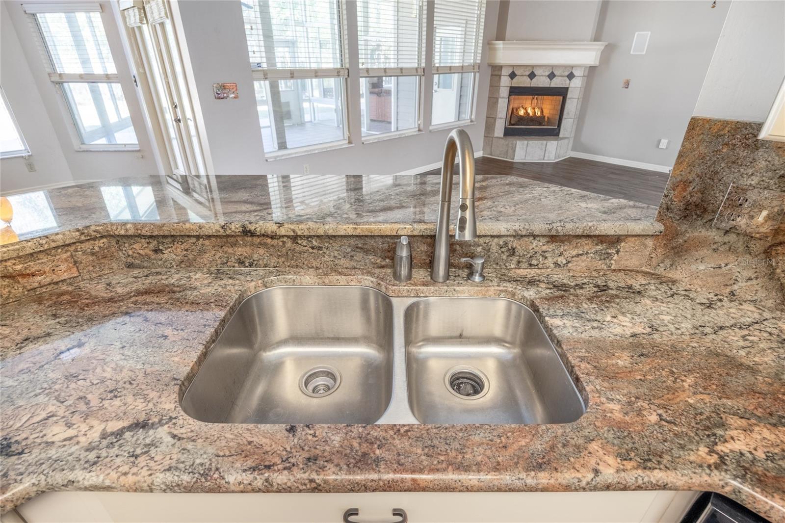 Image 14 of 61 For 5130 80th Avenue