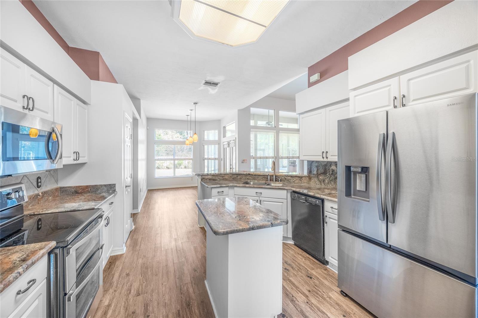 Image 16 of 61 For 5130 80th Avenue