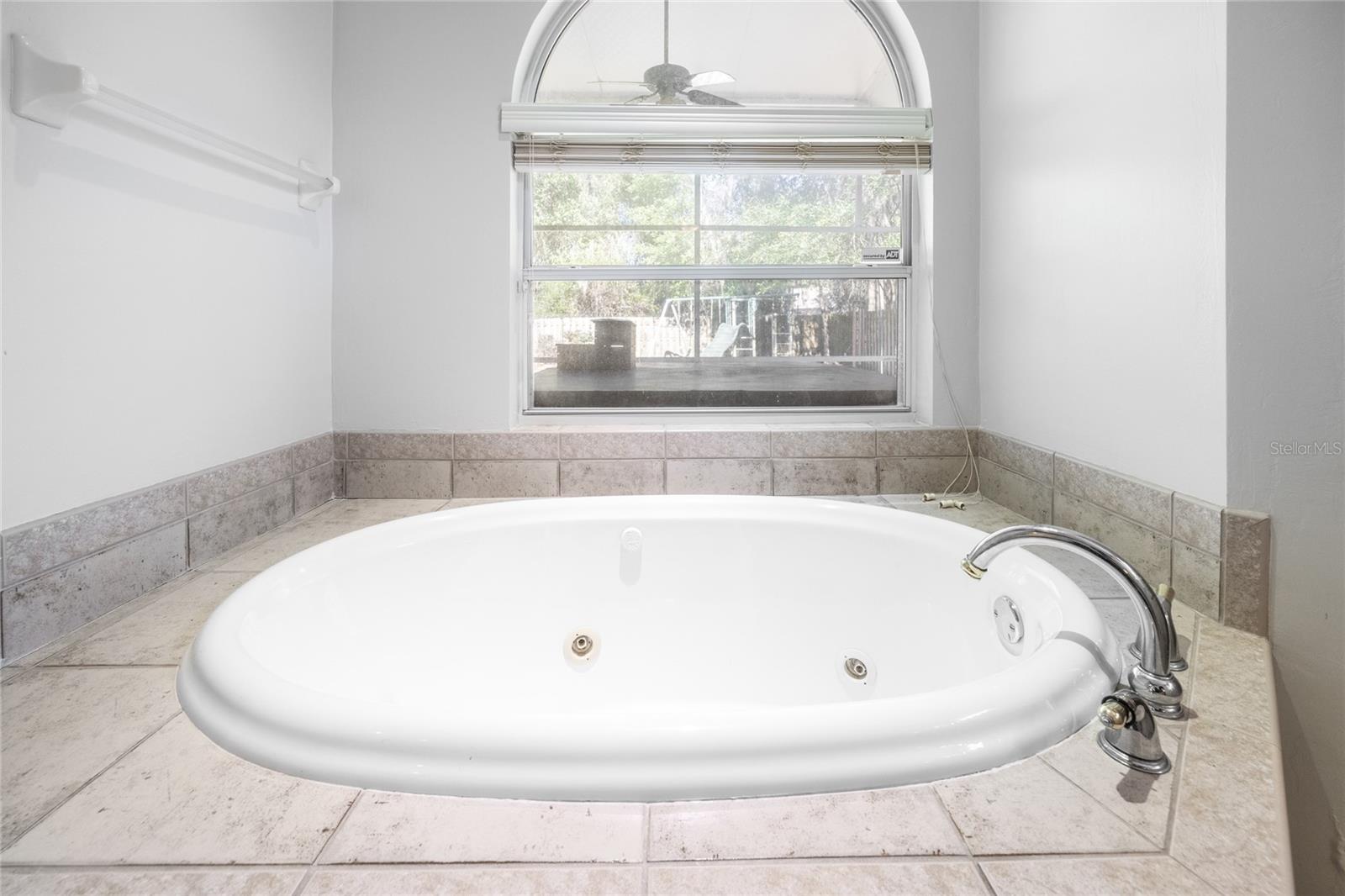 Image 28 of 61 For 5130 80th Avenue