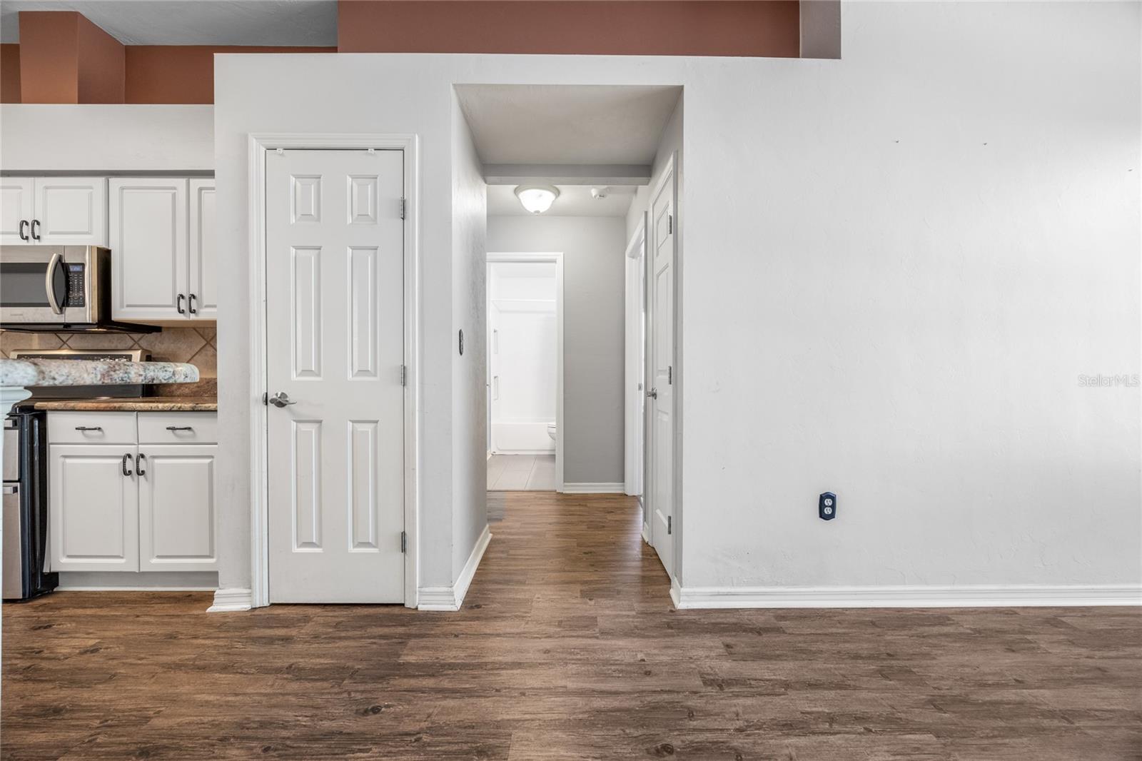 Image 35 of 61 For 5130 80th Avenue