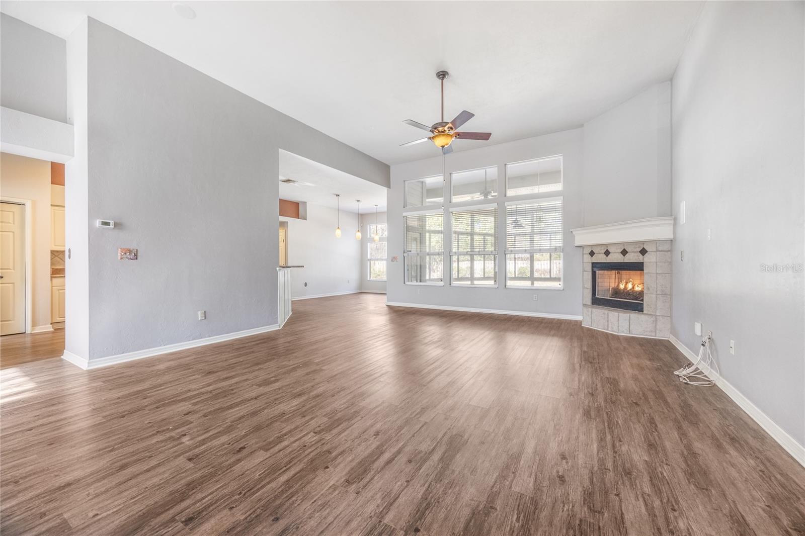 Image 6 of 61 For 5130 80th Avenue