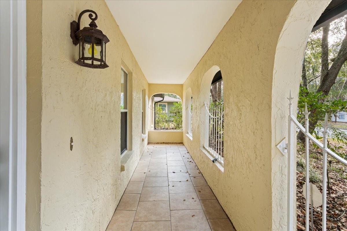 Image 28 of 38 For 1110 19th Place