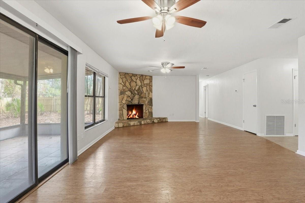 Image 7 of 38 For 1110 19th Place