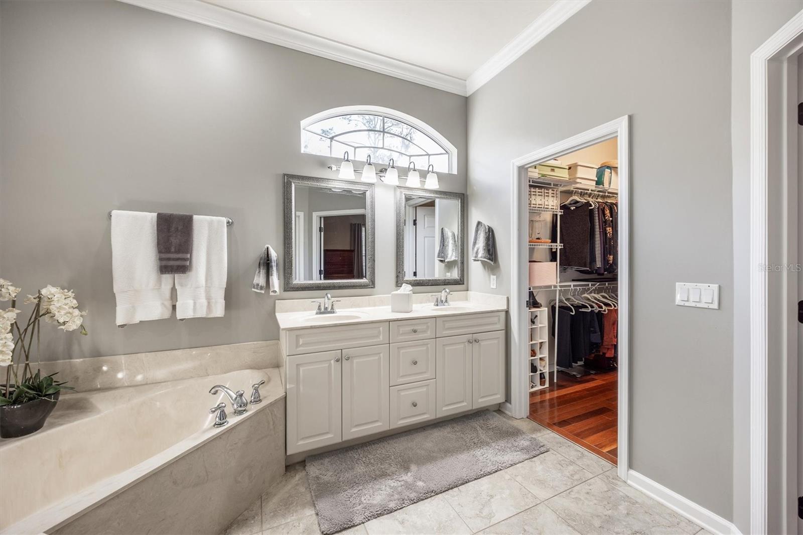 Image 31 of 50 For 13441 5th Lane