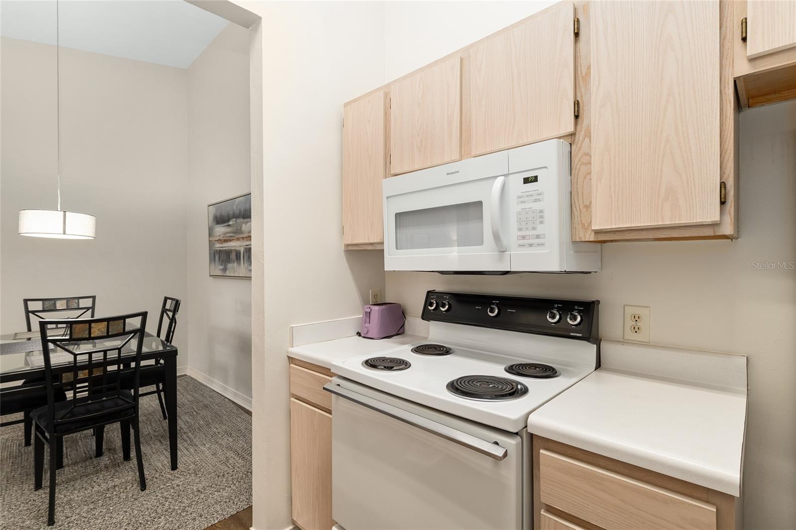 Image 19 of 39 For 2360 Archer Road 1009