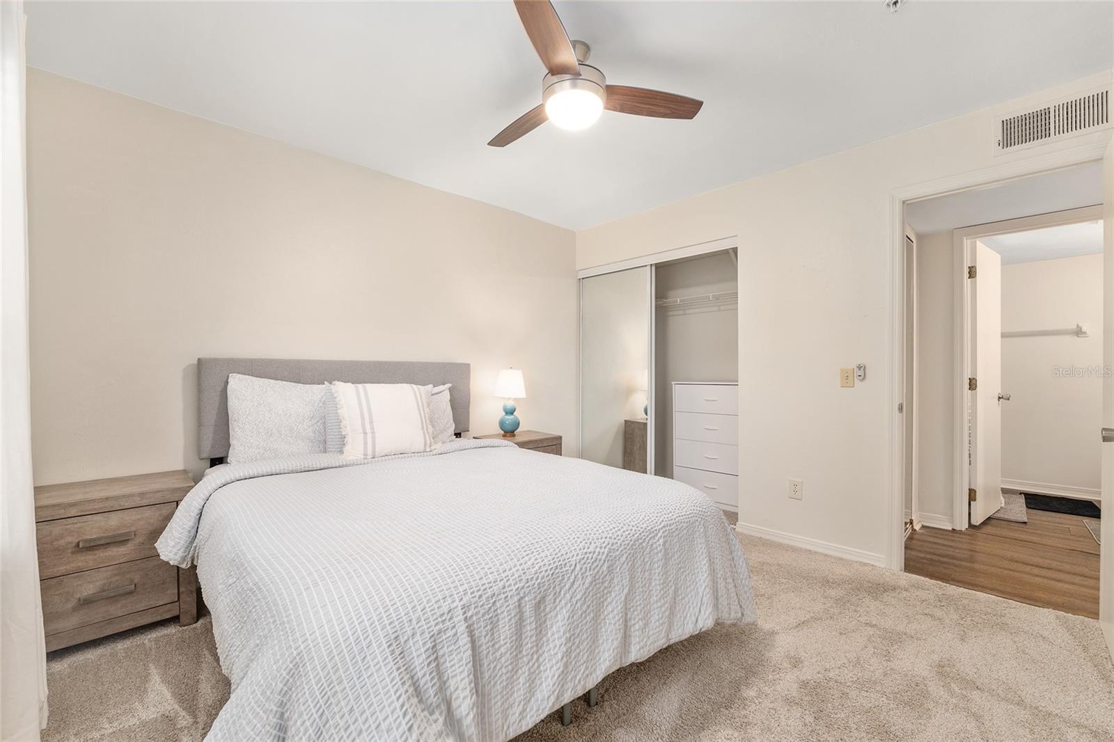 Image 31 of 39 For 2360 Archer Road 1009