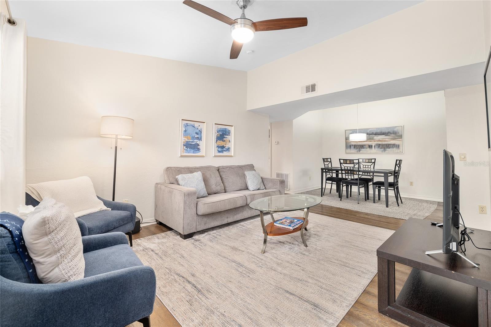 Image 6 of 39 For 2360 Archer Road 1009