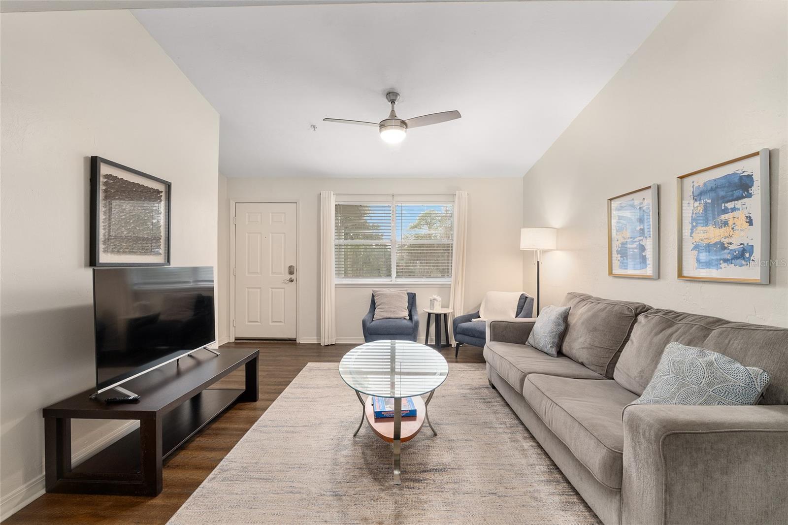 Image 9 of 39 For 2360 Archer Road 1009