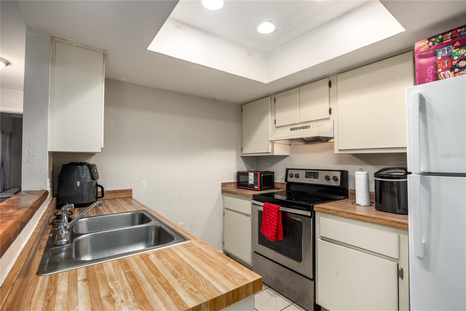 Image 10 of 25 For 4404 70th Terrace A