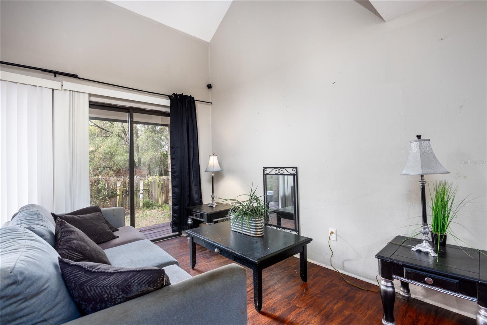 Image 15 of 25 For 4404 70th Terrace A