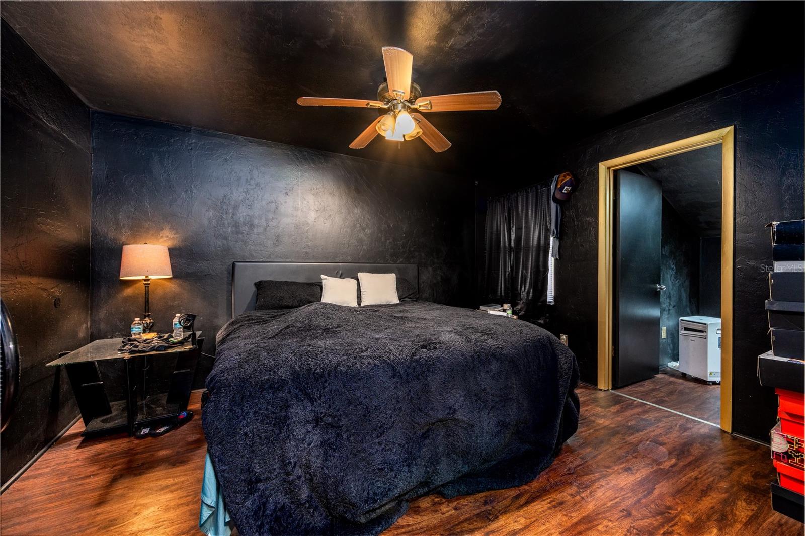 Image 19 of 25 For 4404 70th Terrace A