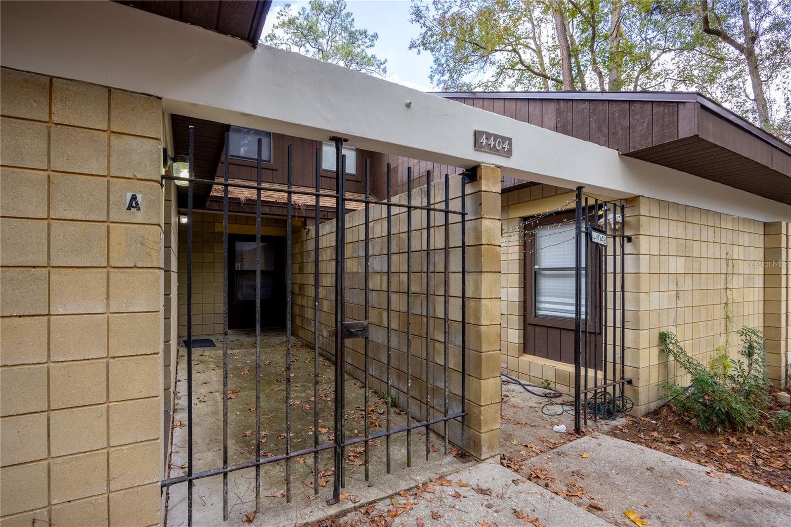 Image 2 of 25 For 4404 70th Terrace A