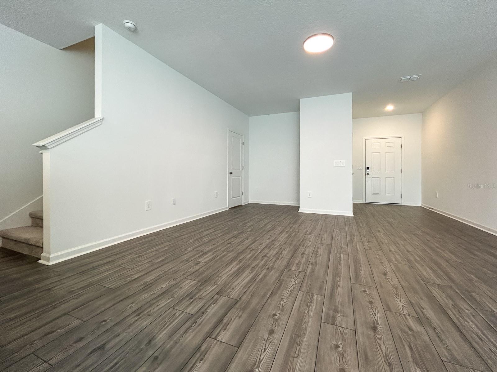 Image 10 of 35 For 14435 164th Road