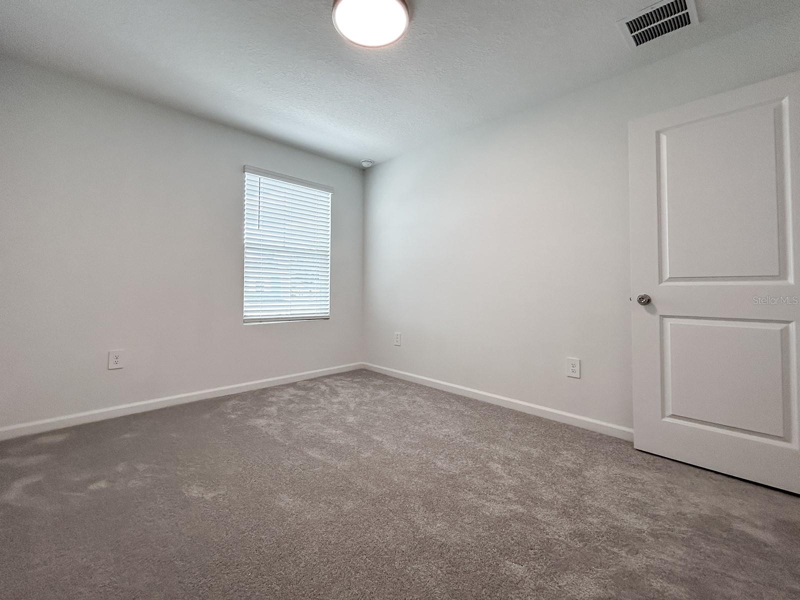 Image 15 of 35 For 14435 164th Road