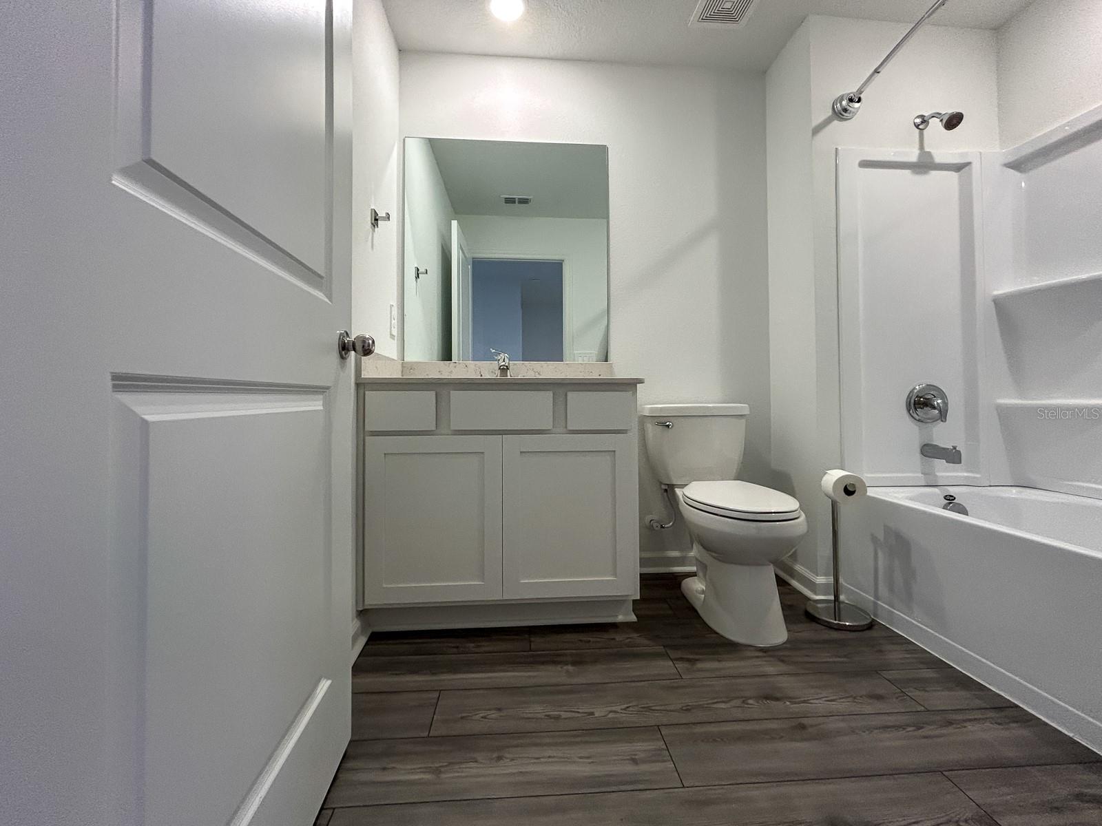 Image 20 of 35 For 14435 164th Road