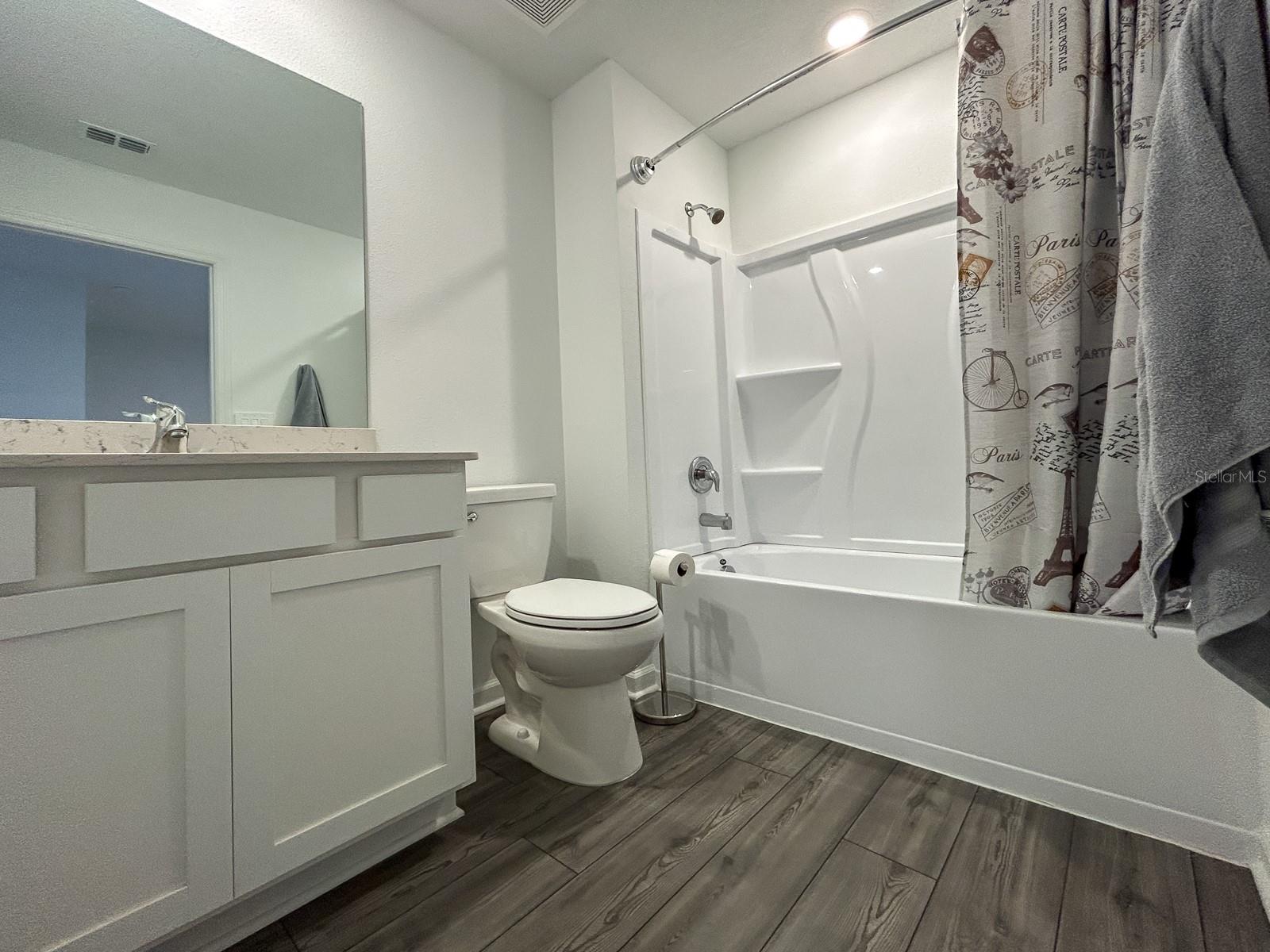 Image 21 of 35 For 14435 164th Road