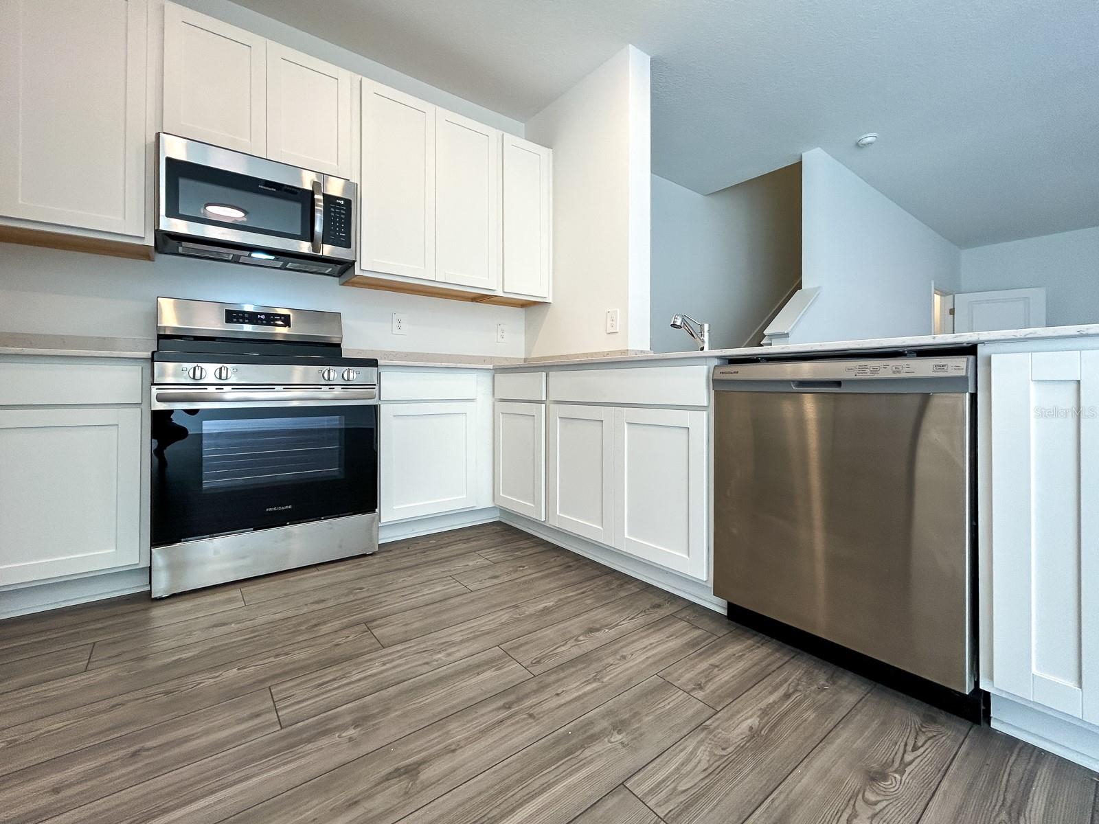 Image 7 of 35 For 14435 164th Road