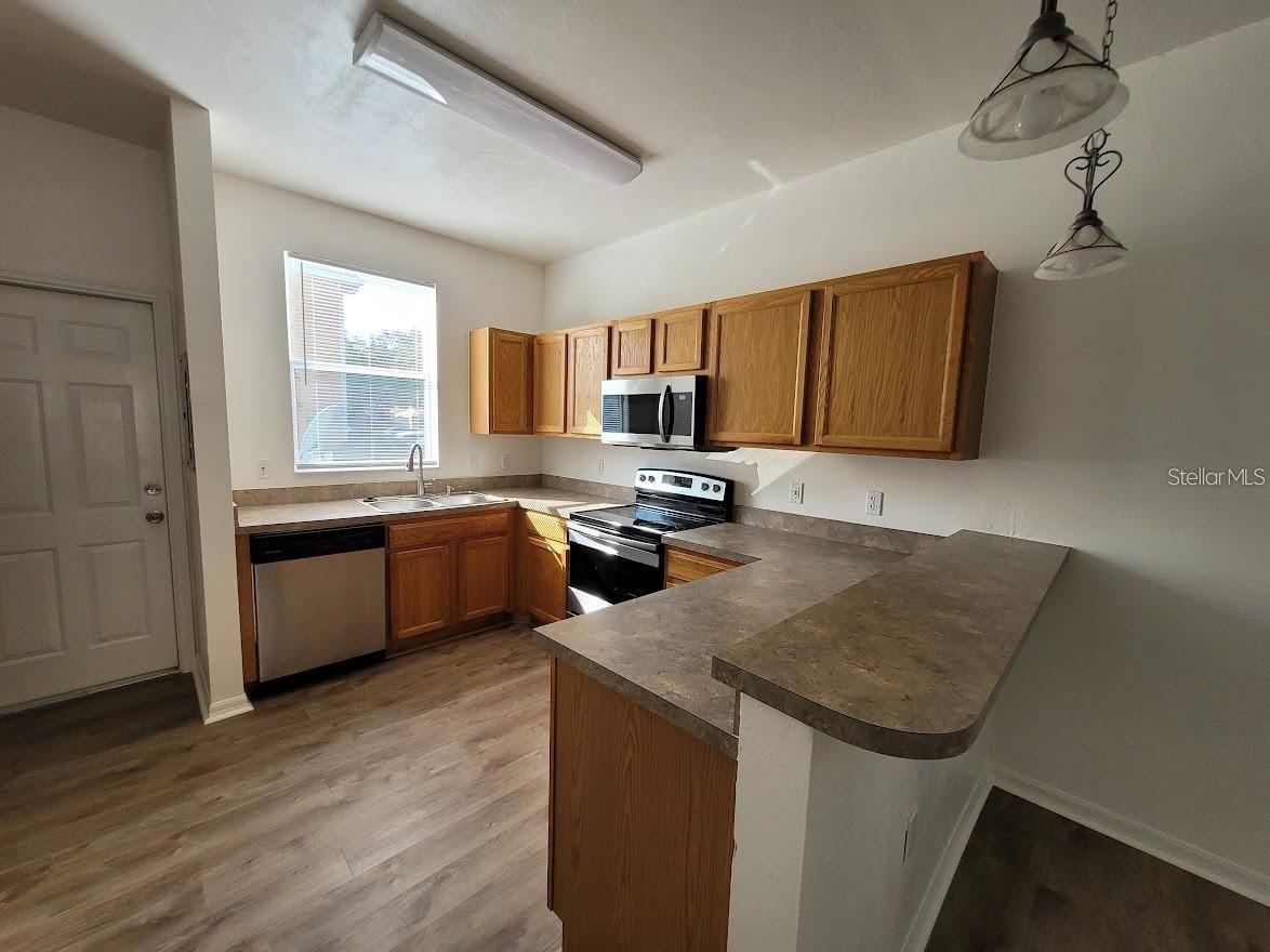 Image 8 of 19 For 3890 20th Avenue 1712