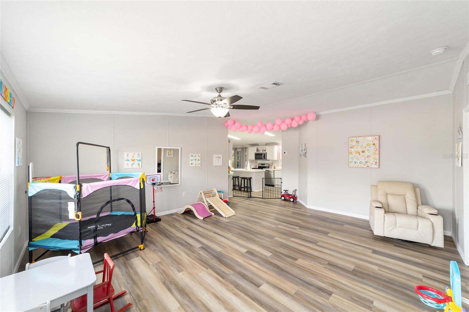 Image 13 of 49 For 11922 197th Terrace