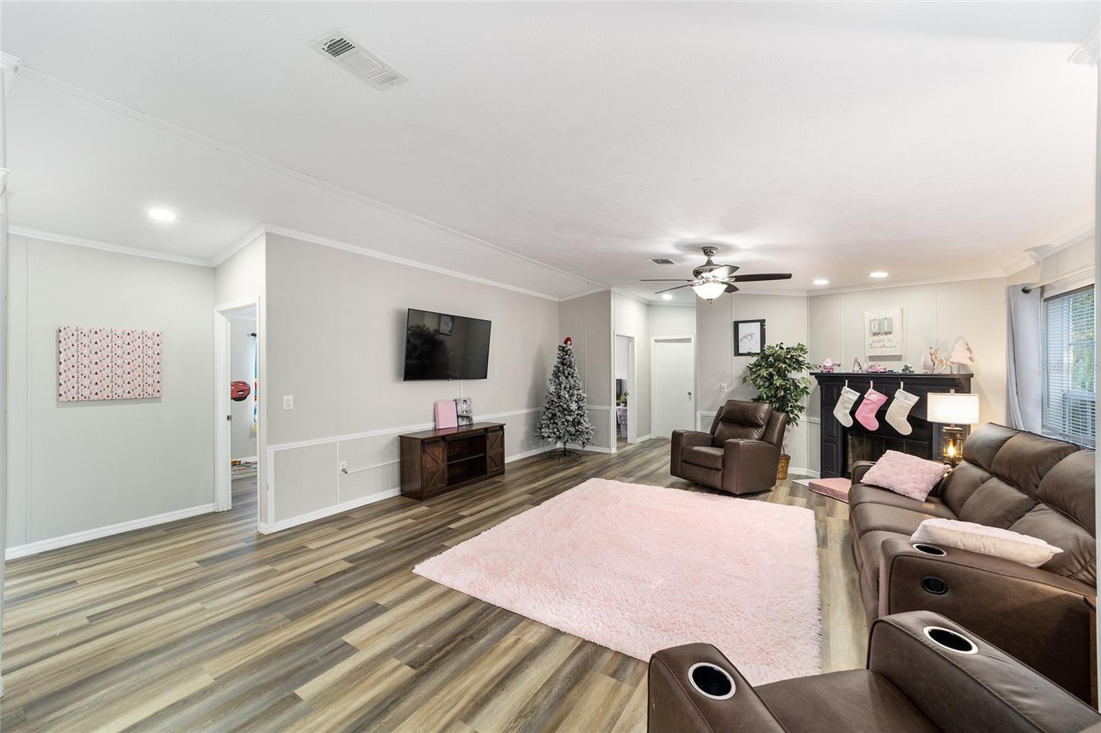 Image 15 of 49 For 11922 197th Terrace