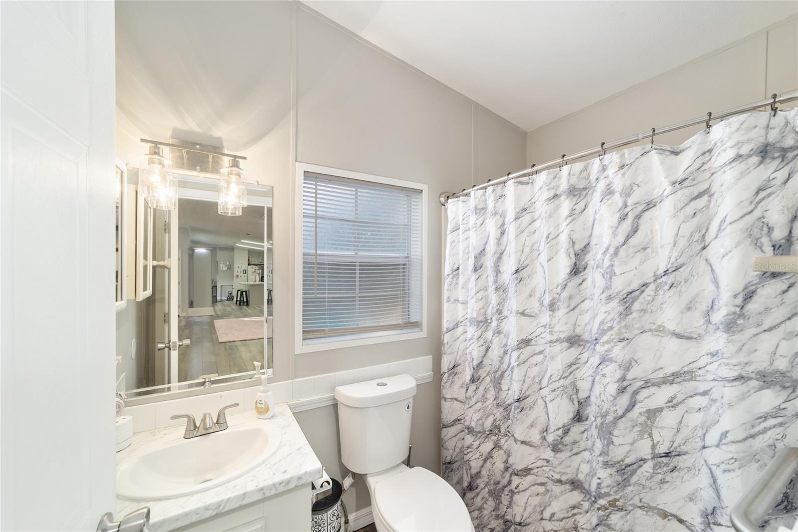 Image 21 of 49 For 11922 197th Terrace