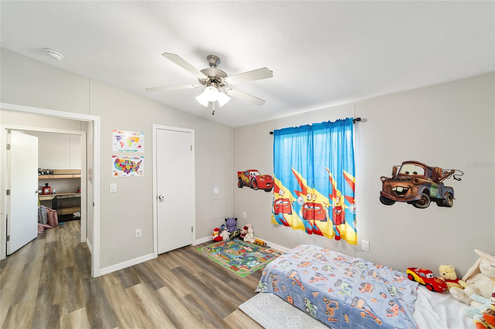 Image 23 of 49 For 11922 197th Terrace