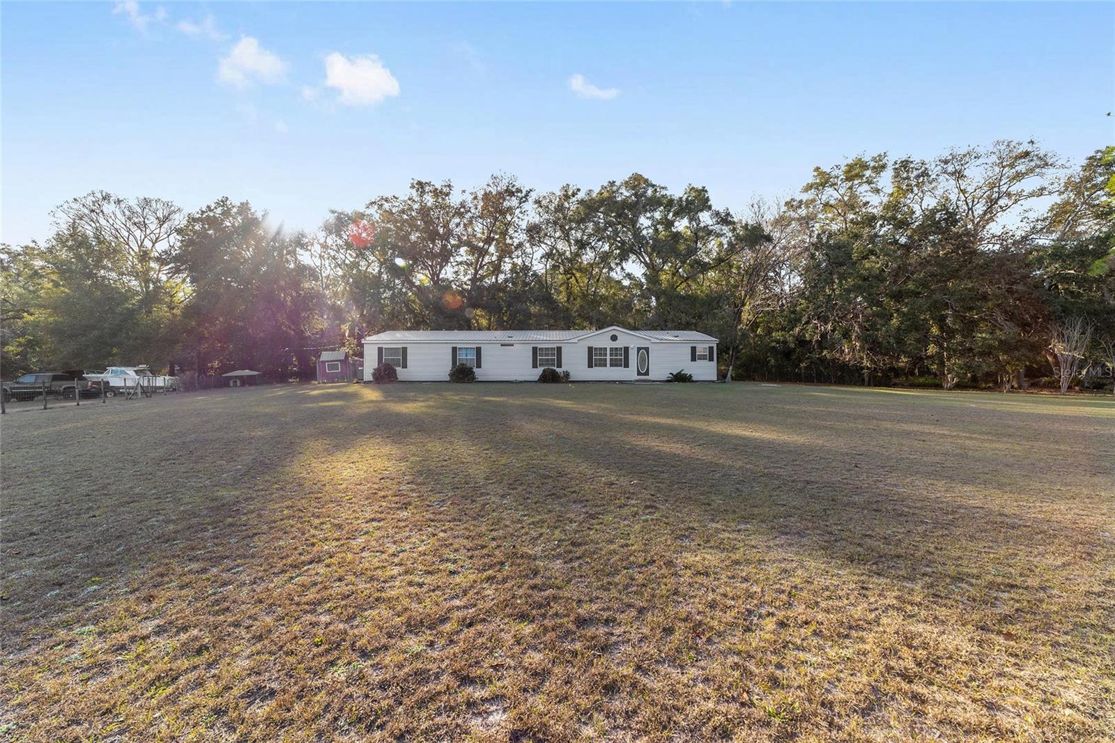 Image 4 of 49 For 11922 197th Terrace