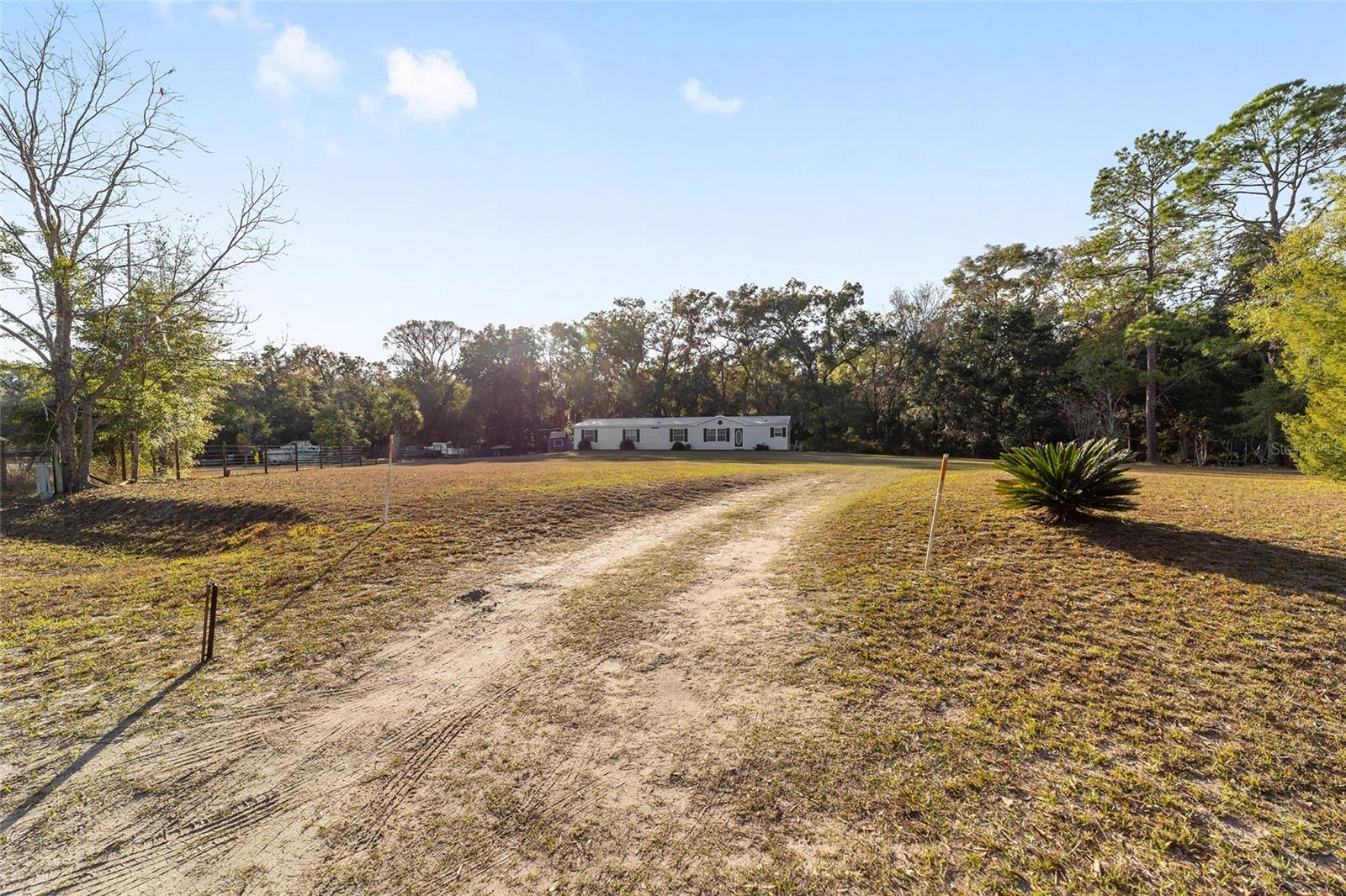 Image 6 of 49 For 11922 197th Terrace