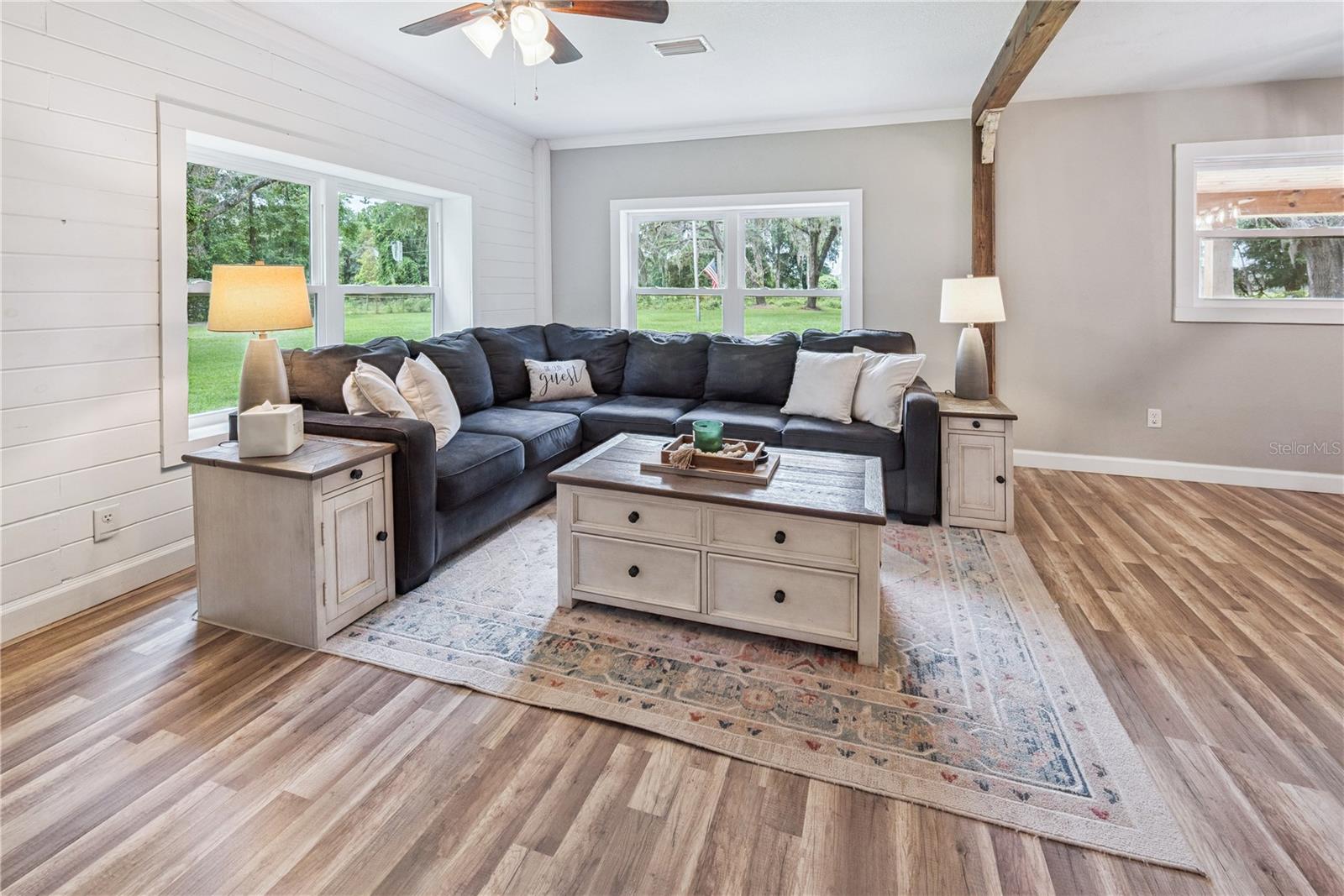 Image 18 of 44 For 14545 155th Avenue