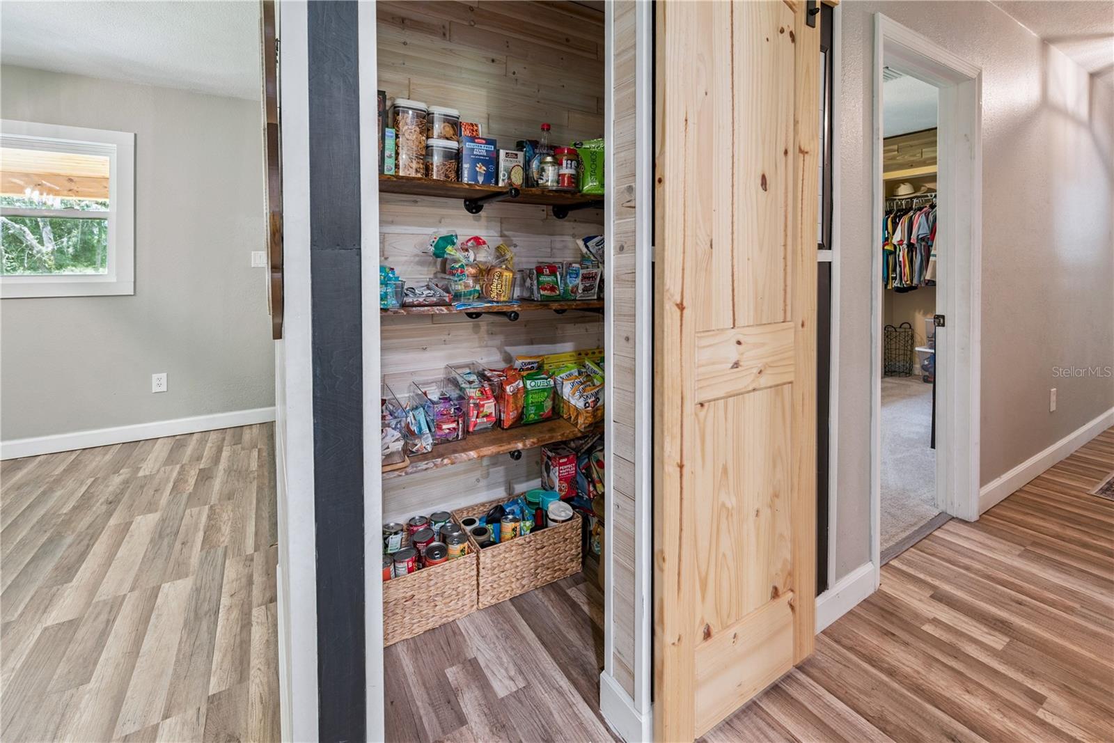 Image 24 of 44 For 14545 155th Avenue