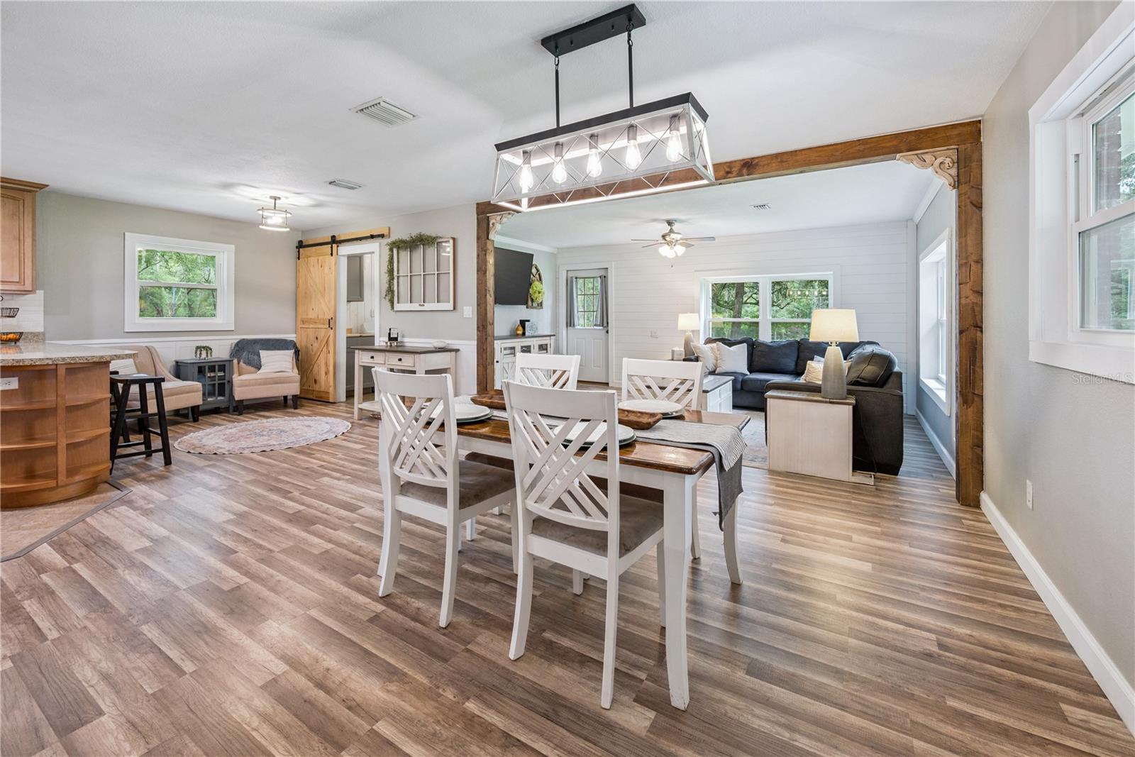 Image 4 of 44 For 14545 155th Avenue