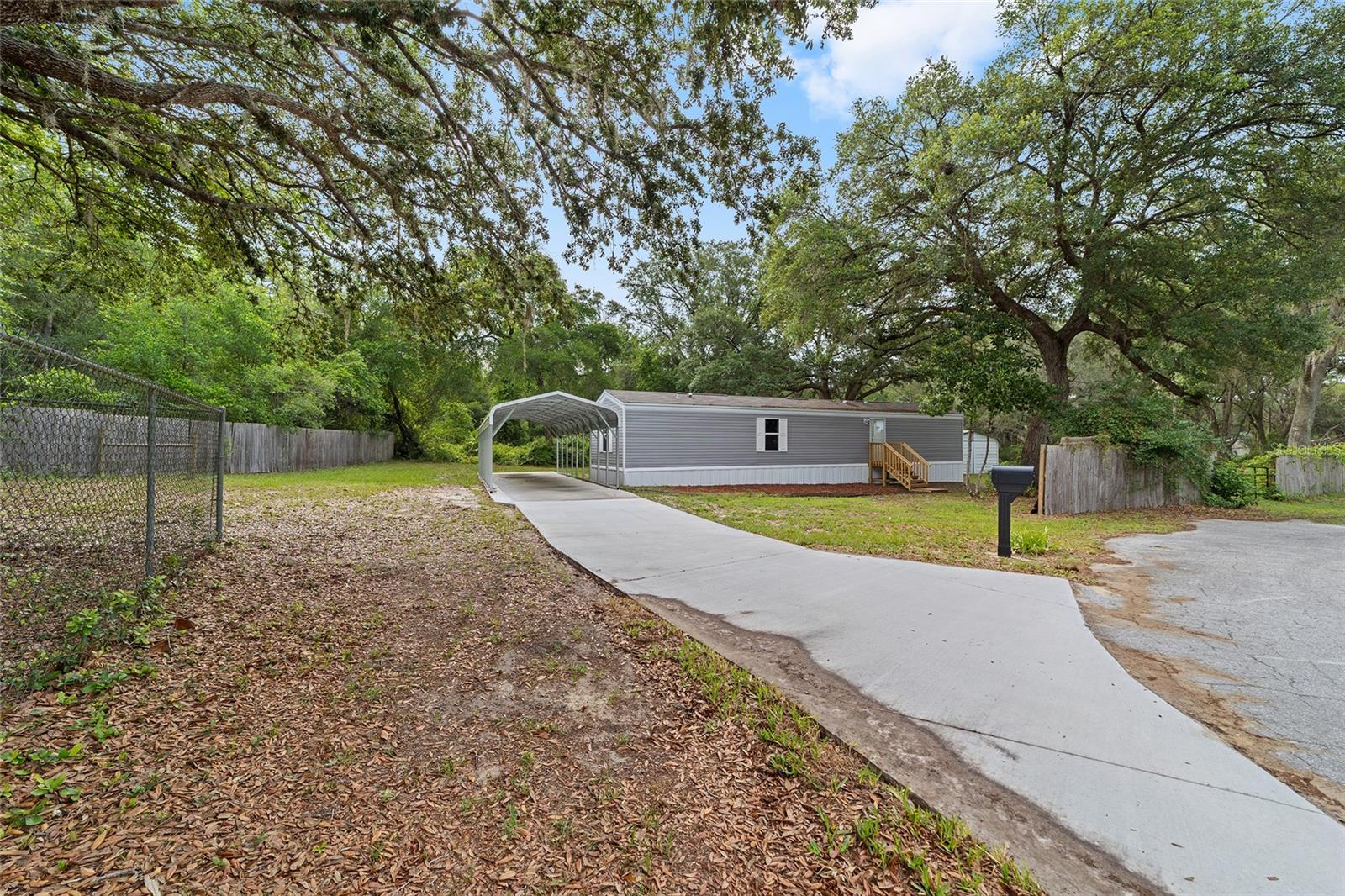 Image 22 of 49 For 221 167th Court