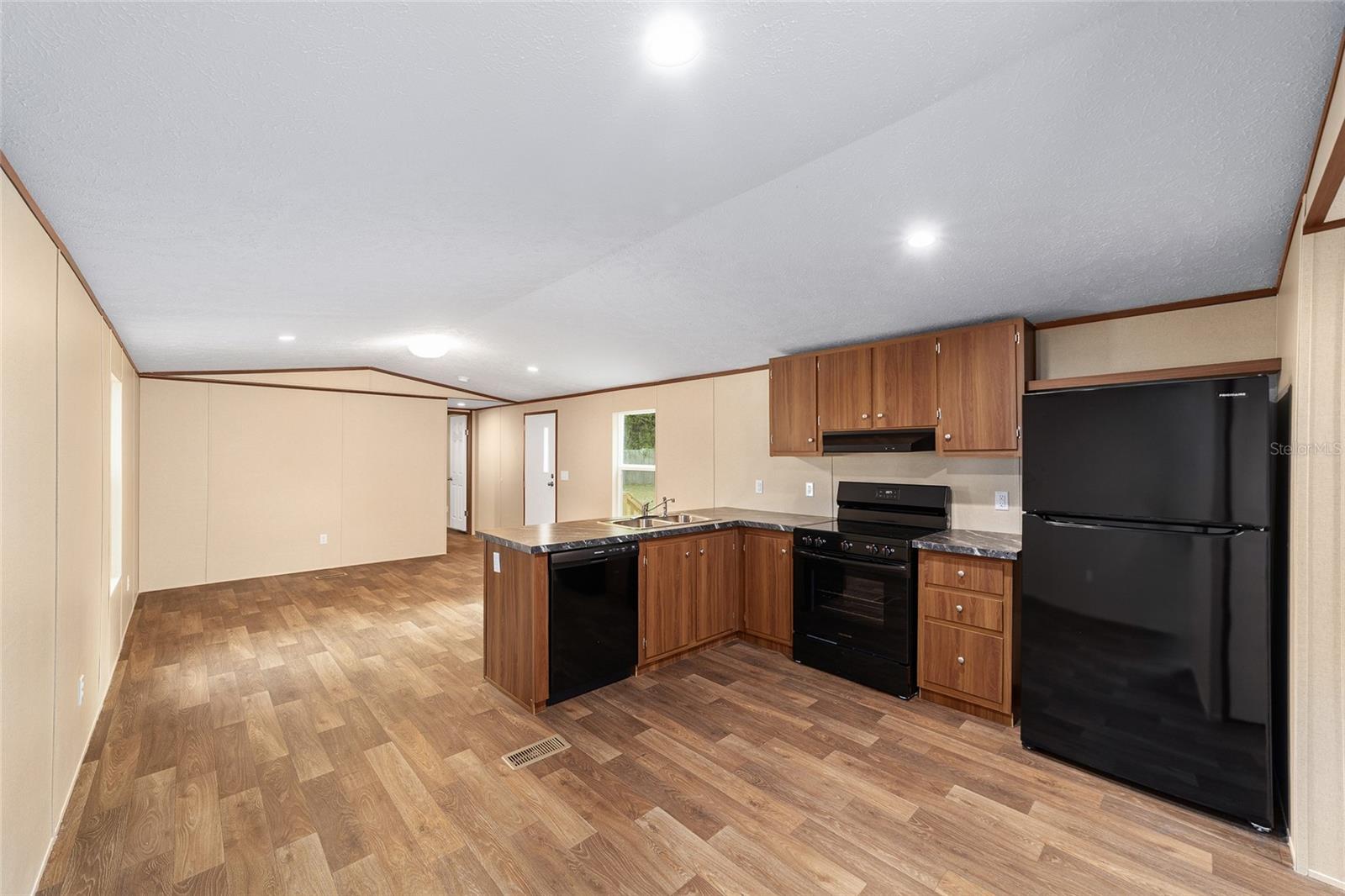 Image 4 of 49 For 221 167th Court