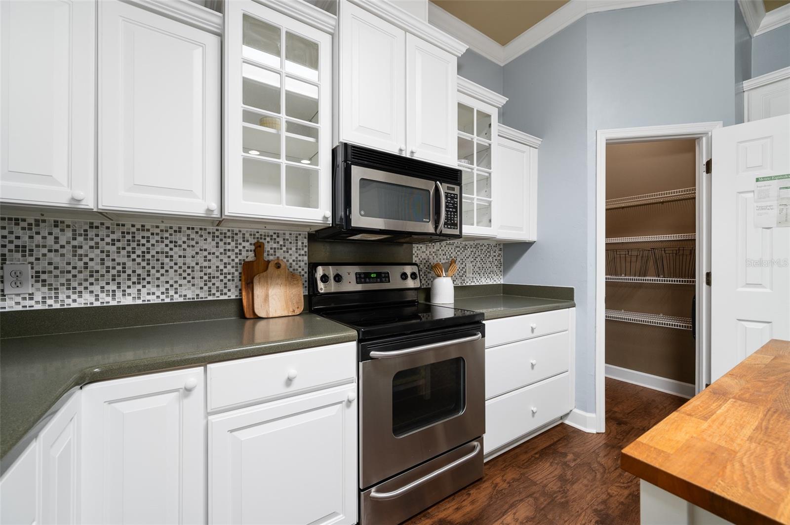 Image 15 of 51 For 7636 86th Way