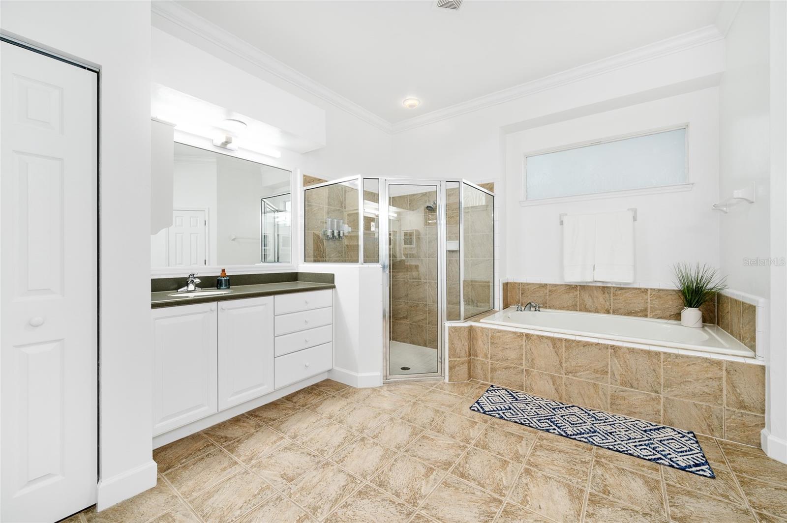 Image 21 of 51 For 7636 86th Way