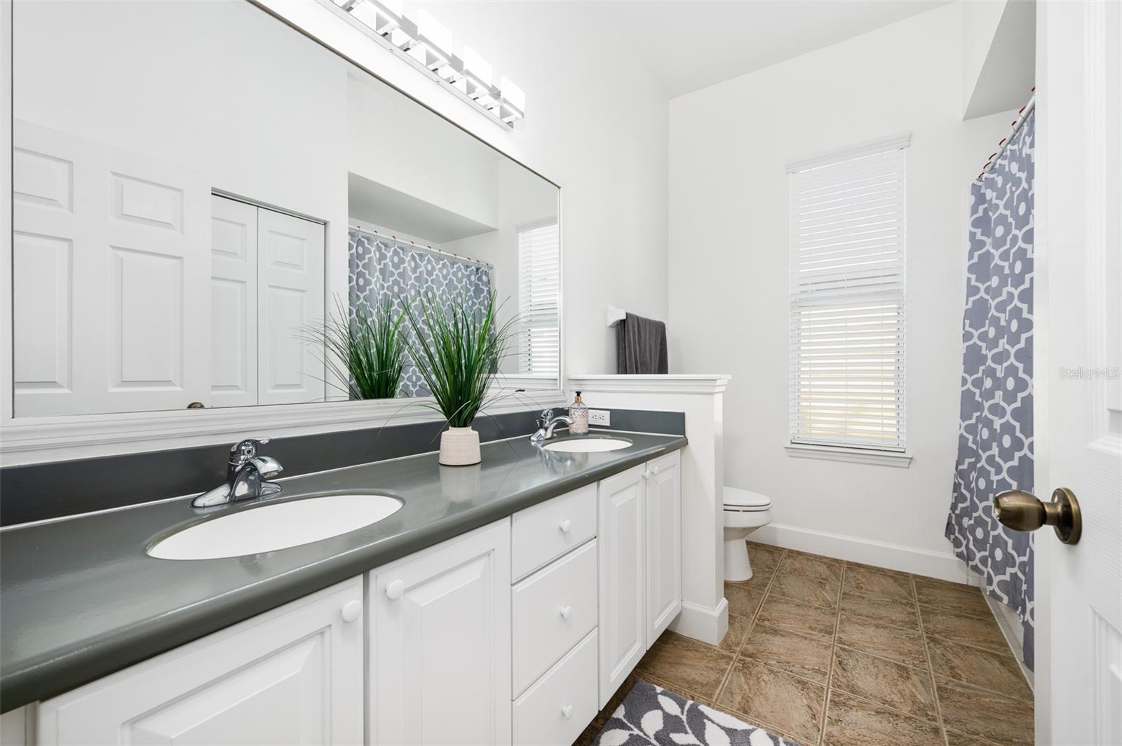 Image 28 of 51 For 7636 86th Way