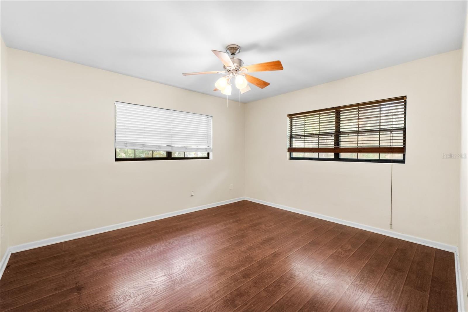 Image 19 of 31 For 4005 21st Drive