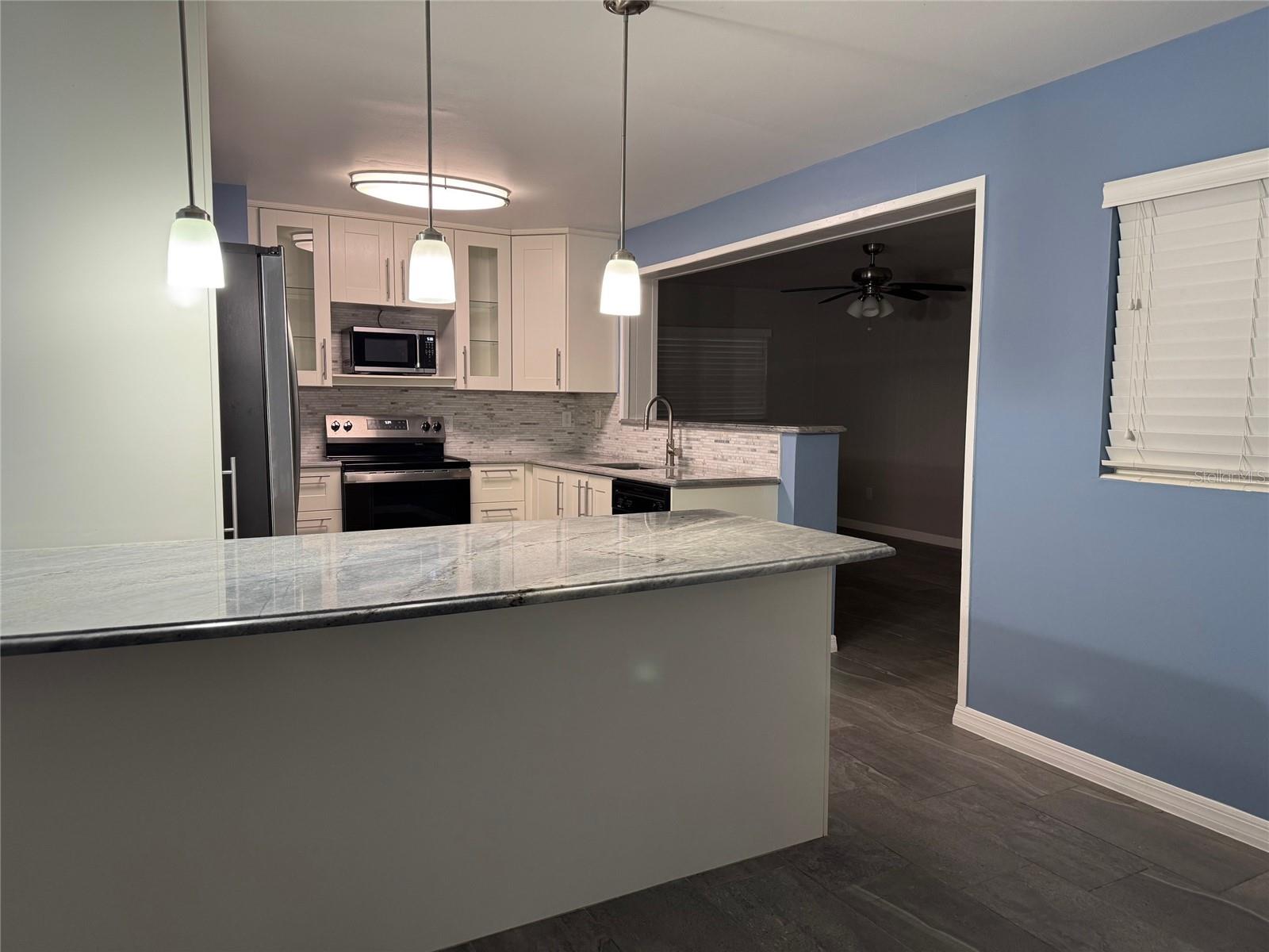 Image 9 of 33 For 3537 50th Avenue