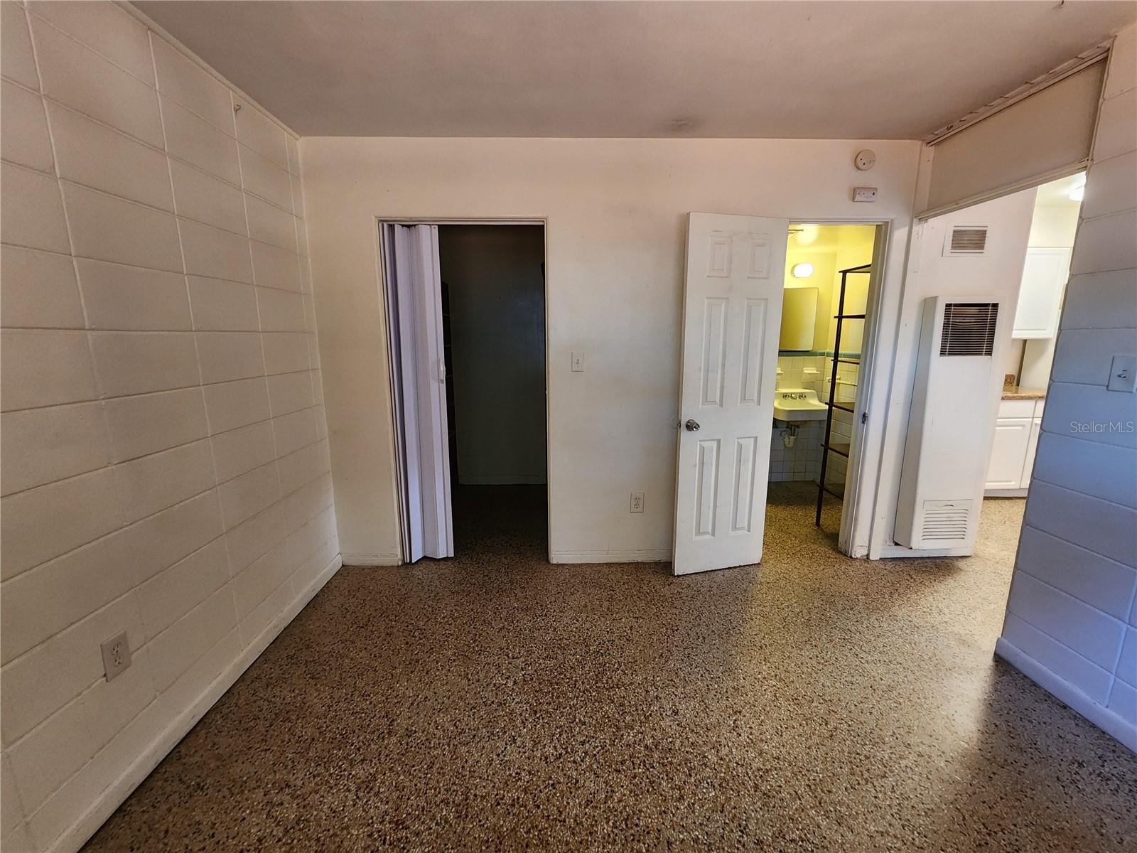 Listing photo id 6 for Address Not Provided