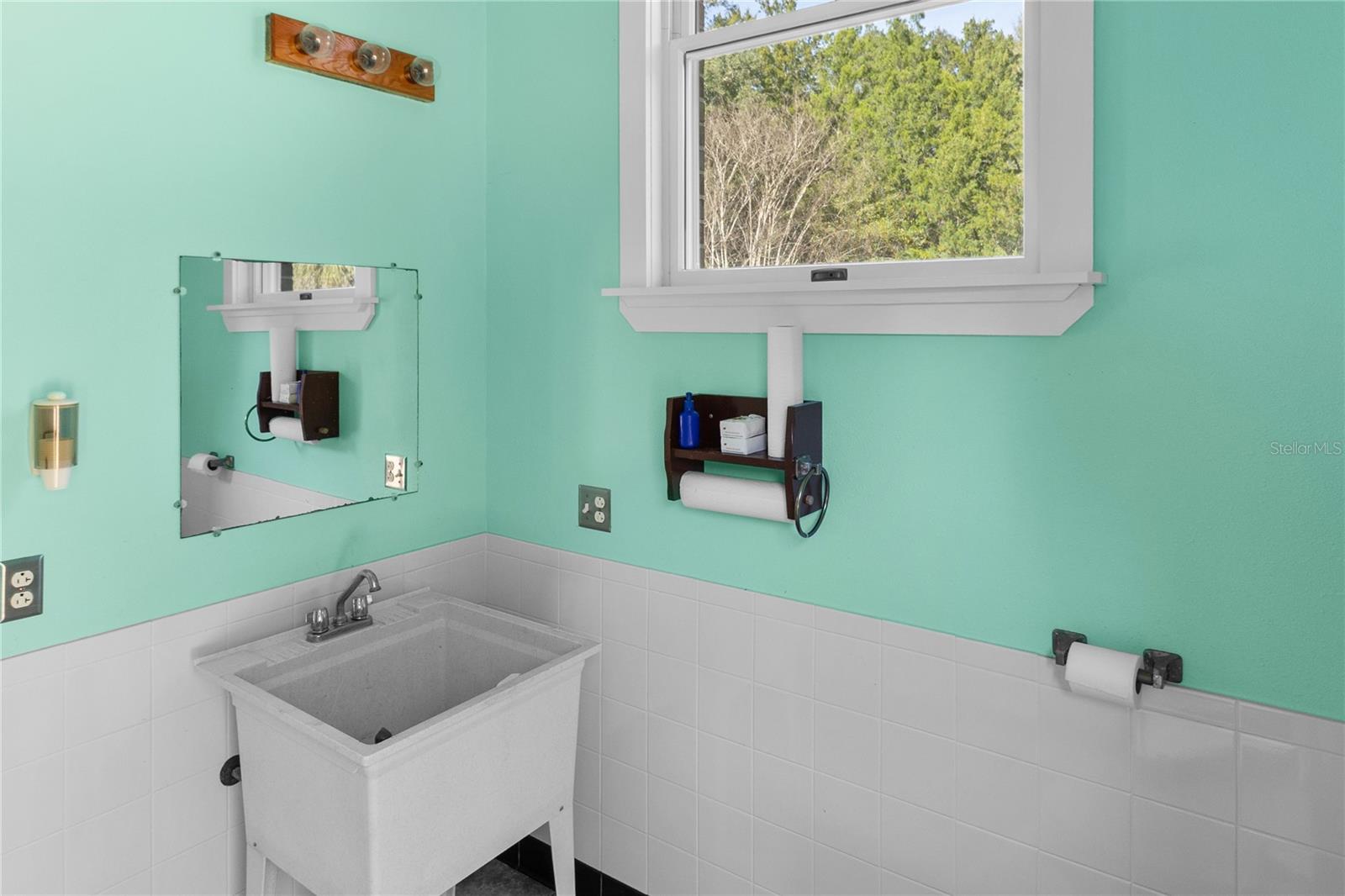 Image 78 of 94 For 8350 77th Place